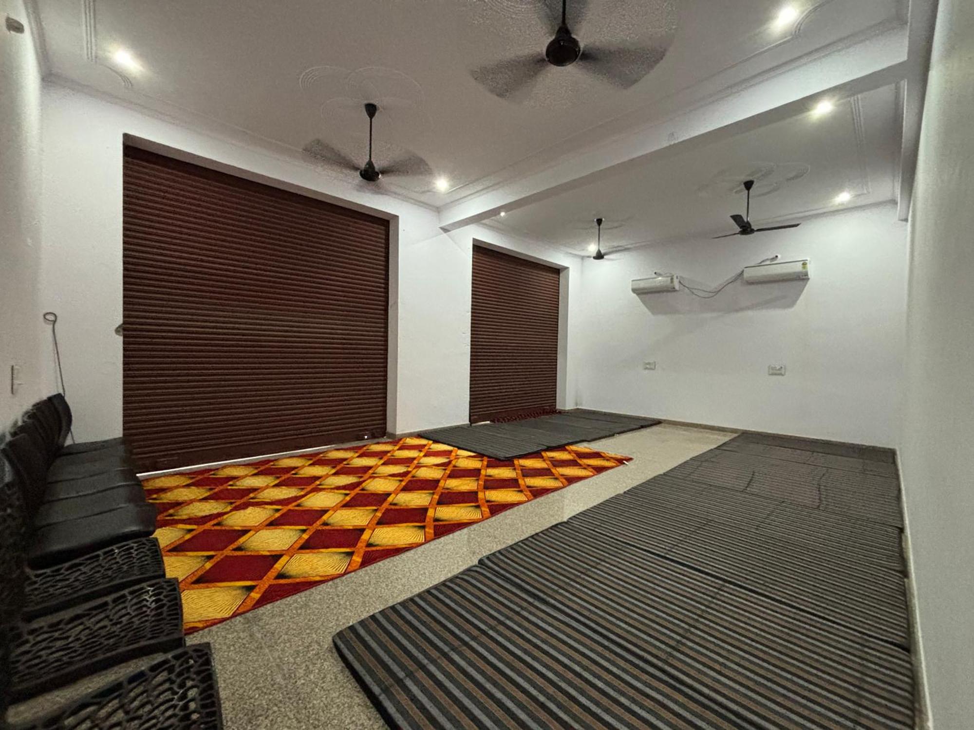 Hotel Raghunath Palace Khātu Kültér fotó