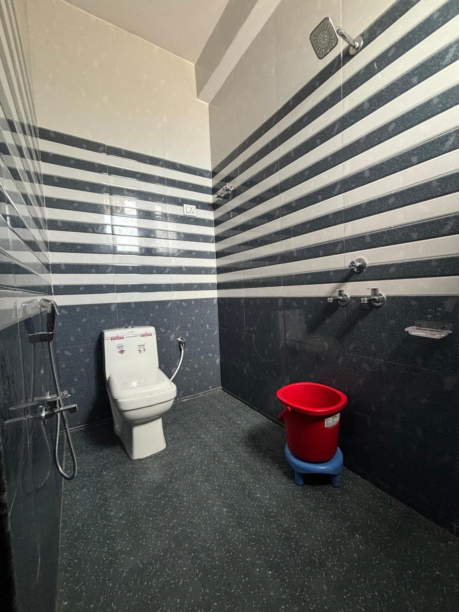 Hotel Raghunath Palace Khātu Kültér fotó